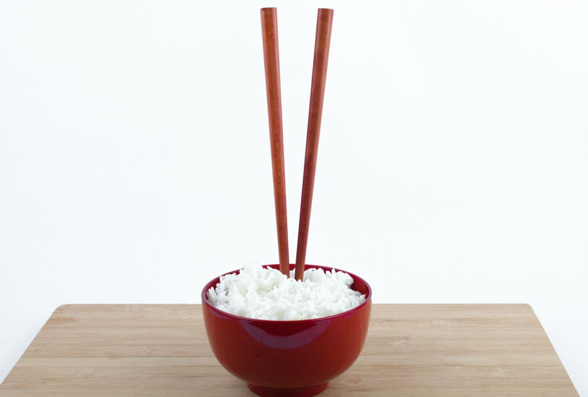 Vì sao người châu Á lại ăn bằng đũa?